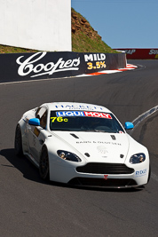 76;76;8-February-2013;Andreas-Baeneiger;Aston-Martin-Vantage-GT4;Australia;Bathurst;Bathurst-12-Hour;Chris-Porrit;Florian-Kaitelger;Grand-Tourer;Mt-Panorama;NSW;New-South-Wales;The-Dipper;auto;endurance;motorsport;racing;telephoto