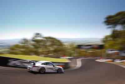 67;67;8-February-2013;Australia;Bathurst;Bathurst-12-Hour;David-Glasson;Grand-Tourer;Motorsport-Services;Mt-Panorama;NSW;New-South-Wales;Phil-Hood;Porsche-911-GT3-Cup-997;The-Dipper;Tony-Richards;auto;endurance;motion-blur;motorsport;racing;sky;wide-angle