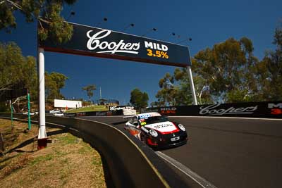 40;40;8-February-2013;Australia;Bathurst;Bathurst-12-Hour;Ben-Foessel;Grand-Tourer;Motor-School;Mt-Panorama;NSW;New-South-Wales;Porsche-911-GT3-Cup-996;The-Dipper;auto;endurance;motorsport;racing;sky;wide-angle