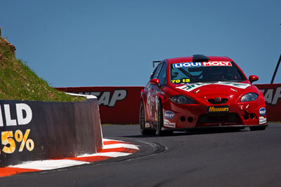 70;70;8-February-2013;Aaron-Harris;Australia;Bathurst;Bathurst-12-Hour;Grand-Tourer;Kevin-Gallichan;Michael-Driver;Motorsport-Services;Mt-Panorama;NSW;New-South-Wales;Sam-Fillmore;Seat-Leon-Supercopa;The-Esses;auto;endurance;motorsport;racing;super-telephoto