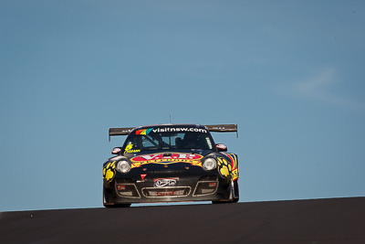 5;5;9-February-2013;Australia;Bathurst;Bathurst-12-Hour;Grand-Tourer;Klark-Quinn;Mt-Panorama;NSW;New-South-Wales;Porsche-911-GT3-R-997;Shane-Van-Gisbergen;Tony-Quinn;VIP-Petfoods;auto;endurance;motorsport;racing;sky;super-telephoto