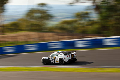 10;10;9-February-2013;Adam-Gowans;Australia;Bathurst;Bathurst-12-Hour;Chris-Lillington‒Price;Grand-Tourer;Lotus-Exige;Mark-OConnor;Mt-Panorama;NSW;New-South-Wales;Richard-Meins;Simply-Sports-Cars;The-Esses;auto;endurance;motion-blur;motorsport;racing;telephoto