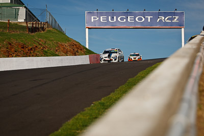 22;22;9-February-2013;Australia;Bathurst;Bathurst-12-Hour;Brad-Goss;Ford-FG‒FPV-GT;Grand-Tourer;Mt-Panorama;NSW;New-South-Wales;Robinson-Racing-Developments;Steve-Cramp;Vin-Stenta;auto;endurance;motorsport;racing;telephoto