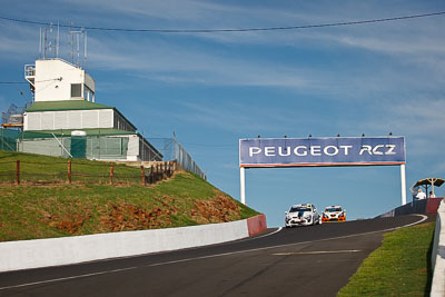 22;22;9-February-2013;Australia;Bathurst;Bathurst-12-Hour;Brad-Goss;Ford-FG‒FPV-GT;Grand-Tourer;Mt-Panorama;NSW;New-South-Wales;Robinson-Racing-Developments;Steve-Cramp;Vin-Stenta;auto;clouds;endurance;motorsport;racing;sky;telephoto