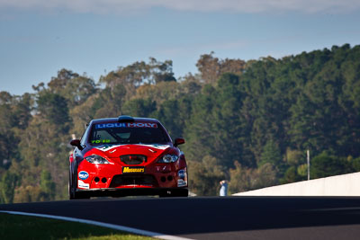 70;10-February-2013;70;Aaron-Harris;Australia;Bathurst;Bathurst-12-Hour;Grand-Tourer;Kevin-Gallichan;Michael-Driver;Motorsport-Services;Mt-Panorama;NSW;New-South-Wales;Sam-Fillmore;Seat-Leon-Supercopa;auto;endurance;motorsport;racing;super-telephoto