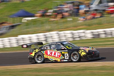 5;10-February-2013;5;Australia;Bathurst;Bathurst-12-Hour;Grand-Tourer;Klark-Quinn;Mt-Panorama;NSW;New-South-Wales;Porsche-911-GT3-R-997;Shane-Van-Gisbergen;The-Chase;Tony-Quinn;VIP-Petfoods;auto;endurance;motorsport;racing;super-telephoto