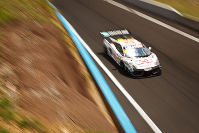 48;10-February-2013;48;Australia;Bathurst;Bathurst-12-Hour;Forrests-Elbow;GB-Galvanizing;Grand-Tourer;Justin-McMillan;Lamborghini-Gallardo-LP‒560;Mt-Panorama;NSW;New-South-Wales;Ross-Lilley;Steven-Richards;auto;endurance;motion-blur;motorsport;racing;wide-angle