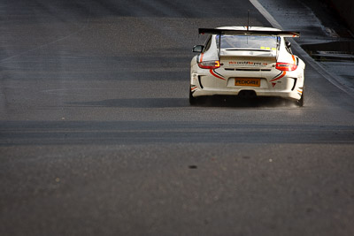 68;10-February-2013;68;Australia;Bathurst;Bathurst-12-Hour;Grand-Tourer;Jeff-Lowrey;Marcus-Mahy;Motorsport-Services;Mt-Panorama;NSW;New-South-Wales;Porsche-911-GT3-Cup-997;Sulman-Park;Todd-Murphy;auto;endurance;motorsport;racing;super-telephoto