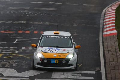 142;17-May-2013;24-Hour;Claus-Gronning;Deutschland;Germany;Jürgen-Peter;Nordschleife;Nuerburg;Nuerburgring;Nurburg;Nurburgring;Nürburg;Nürburgring;Pflanzgarten;Renault-Clio-Cup;Rhineland‒Palatinate;Roadrunner-Racing-GmbH;Roland-Botor;auto;motorsport;racing;super-telephoto;telephoto