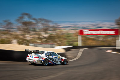 42;7-February-2014;Angus-Chapel;Anthony-Gilbertson;Australia;BMW-E46-GTR;Bathurst;Bathurst-12-Hour;Jason-Clements;Motorline-BMW;NSW;New-South-Wales;The-Dipper;auto;endurance;motorsport;racing;wide-angle