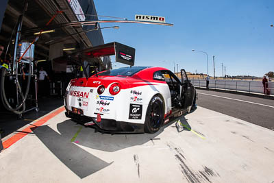 32;8-February-2014;Alex-Buncombe;Australia;Bathurst;Bathurst-12-Hour;Katsumasa-Cyio;NISMO-Athlete-Global-Team;NSW;New-South-Wales;Nissan-GT‐R-NISMO-GT3;Rick-Kelly;Wolfgang-Reip;auto;endurance;fisheye;motorsport;pitlane;racing