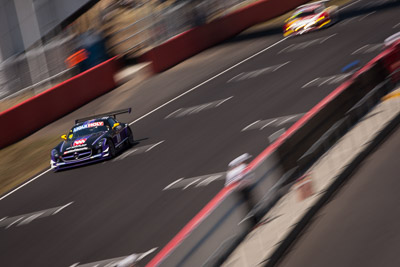 1;1;8-February-2014;Australia;Bathurst;Bathurst-12-Hour;Bernd-Schneider;Erebus-Motorsport;Erebus-Racing;Maro-Engel;Mercedes‒Benz-SLS-AMG-GT3;NSW;New-South-Wales;Nico-Bastian;auto;endurance;motion-blur;motorsport;racing;telephoto