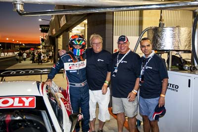 9-February-2014;Australia;Bathurst;Bathurst-12-Hour;Mark-Patterson;NSW;New-South-Wales;United-Autosports;atmosphere;auto;endurance;motorsport;portrait;racing;wide-angle