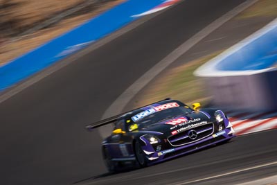 1;1;9-February-2014;Australia;Bathurst;Bathurst-12-Hour;Bernd-Schneider;Erebus-Motorsport;Erebus-Racing;Maro-Engel;Mercedes‒Benz-SLS-AMG-GT3;NSW;New-South-Wales;Nico-Bastian;auto;endurance;motion-blur;motorsport;racing;super-telephoto