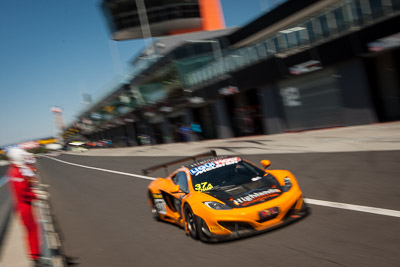 37;37;9-February-2014;Andrew-Kirkaldy;Australia;Bathurst;Bathurst-12-Hour;Klark-Quinn;McLaren-MP4‒12C;NSW;New-South-Wales;Shane-Van-Gisbergen;Tony-Quinn;VIP-Racing;auto;endurance;motion-blur;motorsport;racing;wide-angle