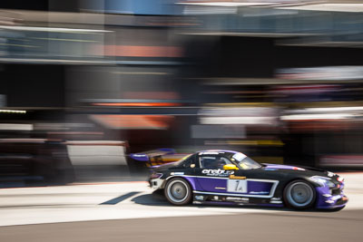 1;1;9-February-2014;Australia;Bathurst;Bathurst-12-Hour;Bernd-Schneider;Erebus-Motorsport;Erebus-Racing;Maro-Engel;Mercedes‒Benz-SLS-AMG-GT3;NSW;New-South-Wales;Nico-Bastian;auto;endurance;motion-blur;motorsport;racing;wide-angle