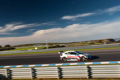 24;24;8-June-2019;Australia;Australian-TCR;Honda-Civic-Type-R;John-Martin;Phillip-Island;Shannons-Nationals;Victoria;Wall-Racing;auto;clouds;motorsport;racing;sky;wide-angle