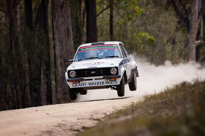 14;14;1976-Ford-Escort-RS1800;29-November-2019;Alpine-Rally;Australia;C1;Ford;Gippsland;Grant-Walker;Rally;Tracey-Dewhurst;VIC;auto;classic;historic;motorsport;racing;special-stage;super-telephoto;vintage